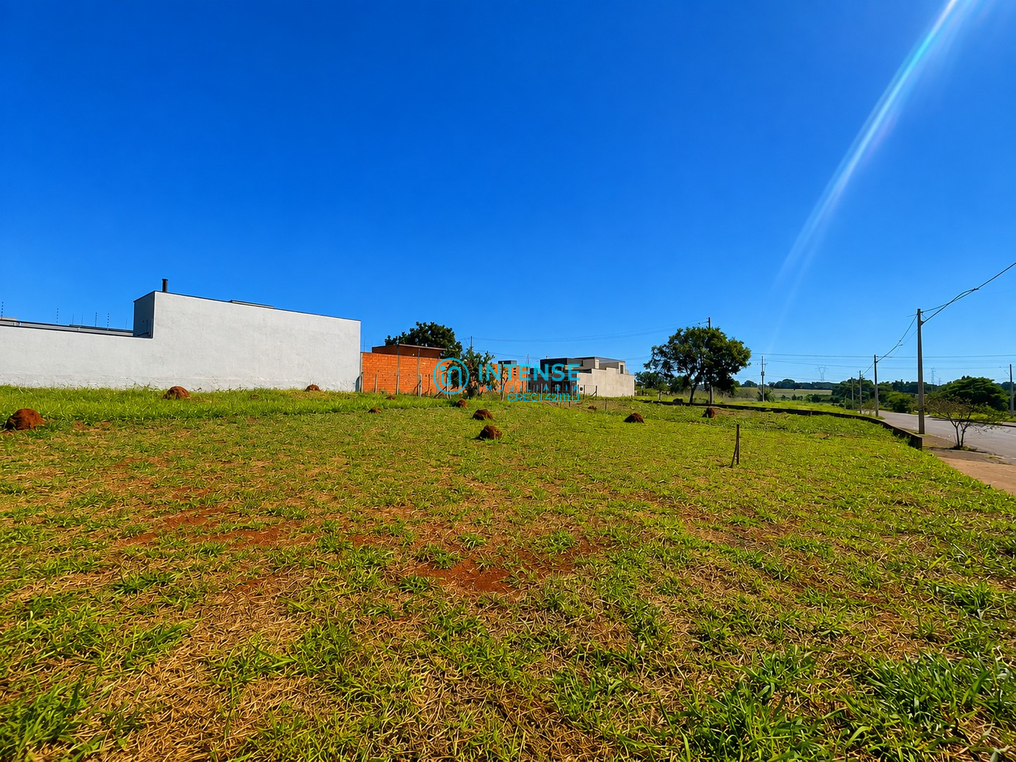 Terreno / Lote em Jardim Itapuã