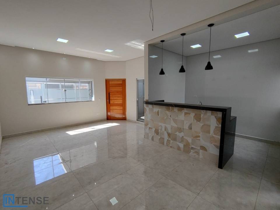 Casa em Jardim Das Orquídeas