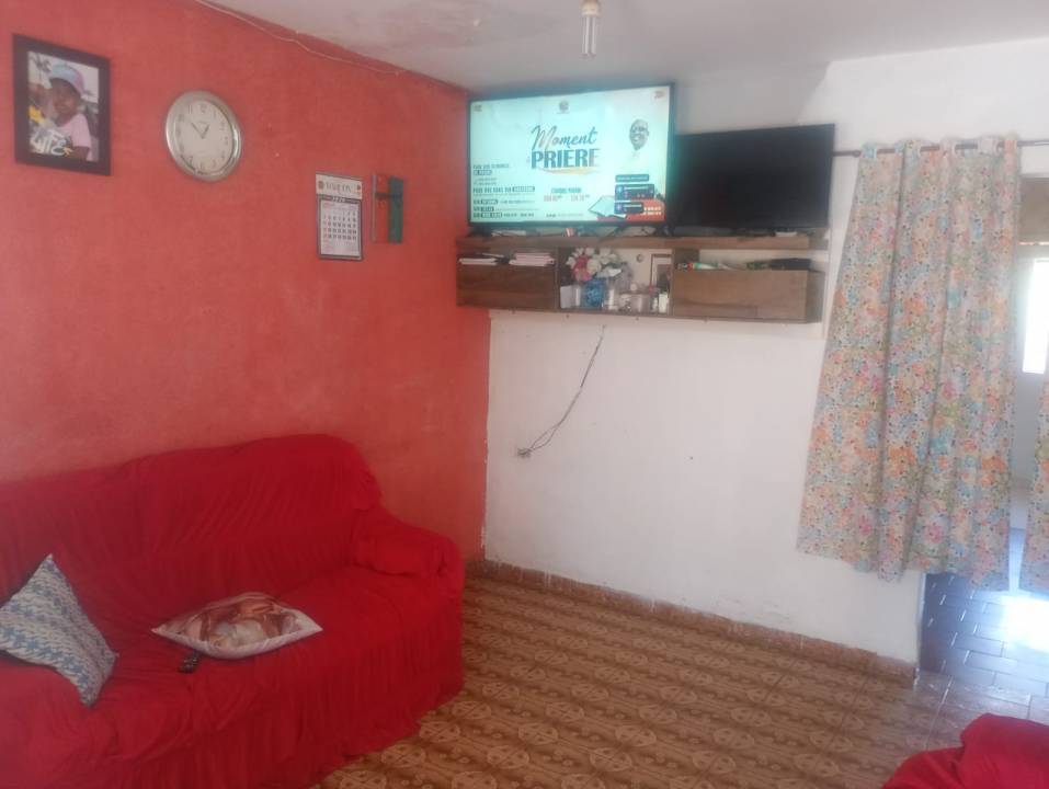 Casa, à venda, 300 m², por R$ 300.000,00 - Campo Limpo - Americana/SP — foto 4