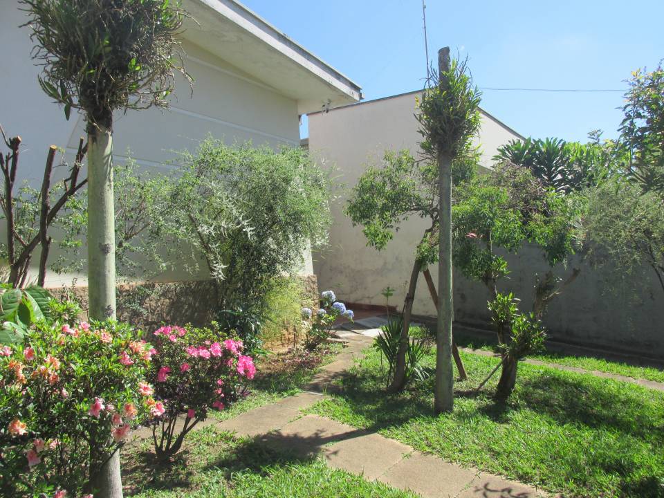 Casa em Jardim Girassol