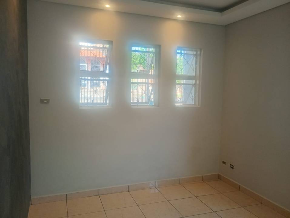 Casa, à venda, 125 m², por R$ 290.000,00 - Parque Residencial Zabani - Santa Bárbara D'Oeste/SP — foto 3