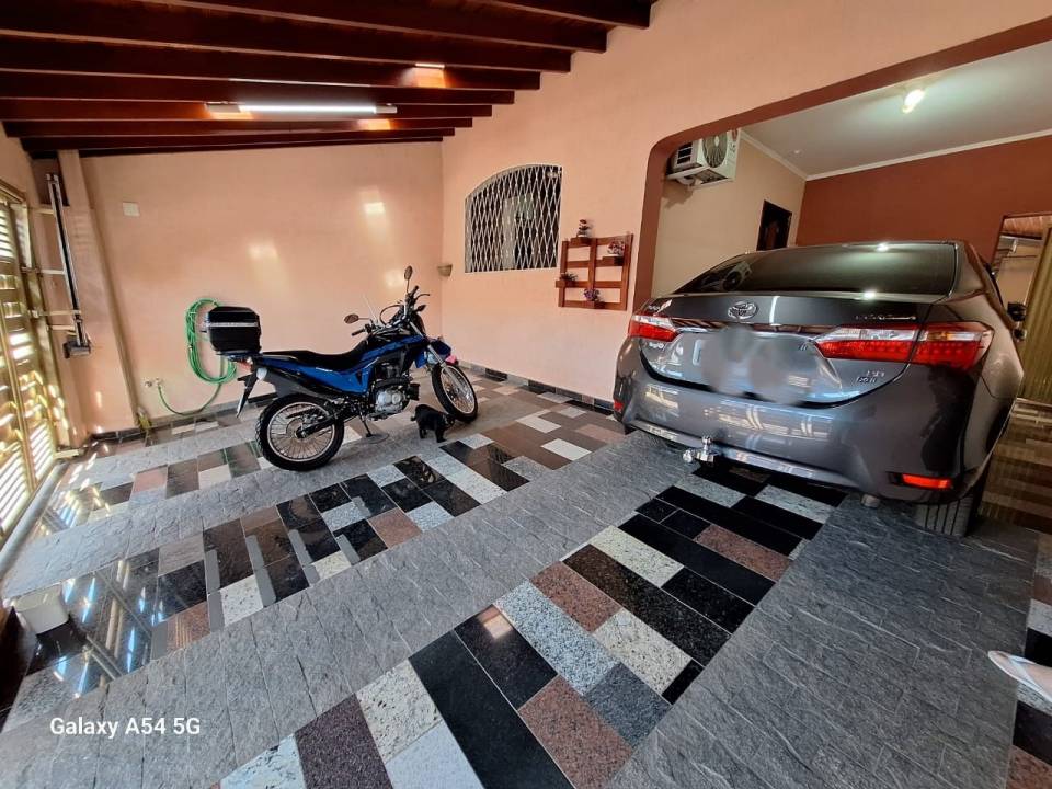 Casa em Jardim Santa Rita de Cássia