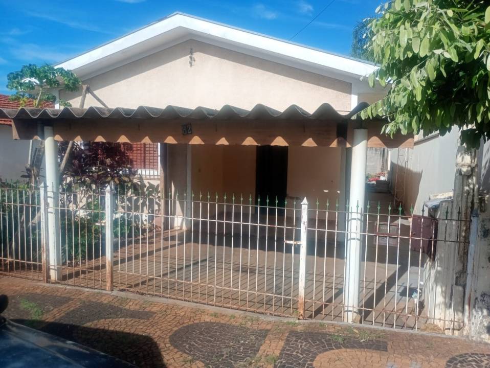 Casa em Jardim Mollon