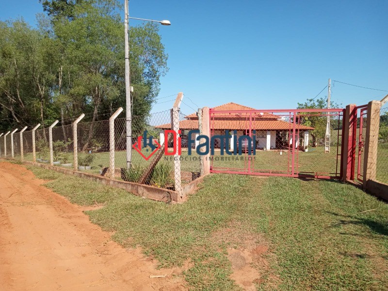 Chácara em Alambari