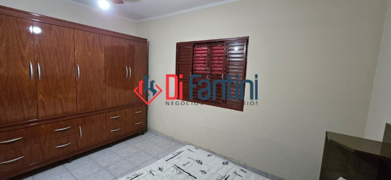 Casa em Residencial Vale das Nogueiras