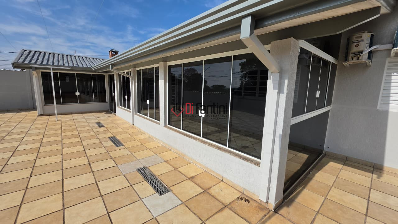 Casa com 3 dormitórios sendo uma suíte à venda, 179m² por R$ 580.000,00 - Jardim das Palmeiras - Nova Odessa/SP — foto 3