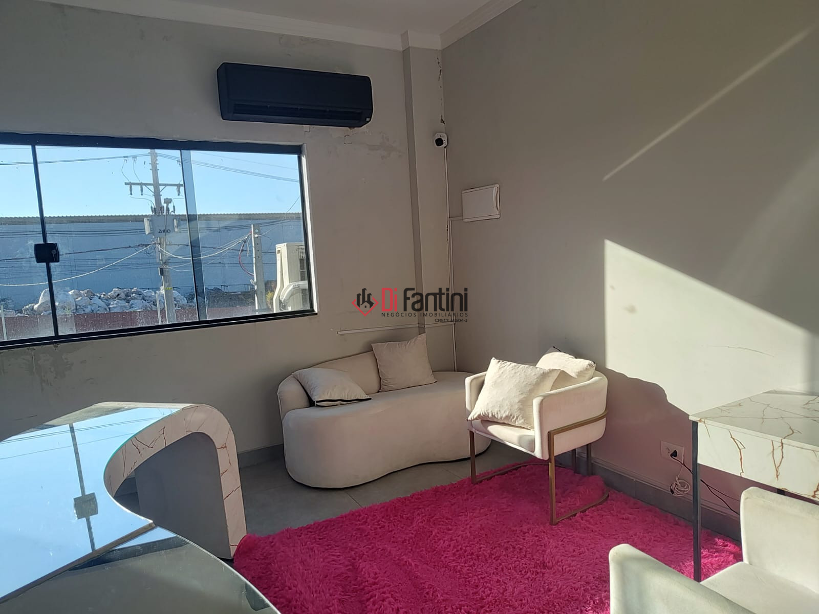 Sala Comercial / Escritorio / Consultório em Centro Industrial Mamoré