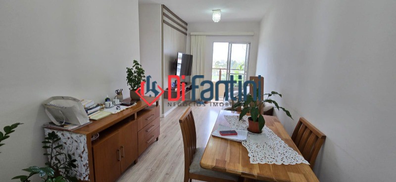 Apartamento em Vila Omar