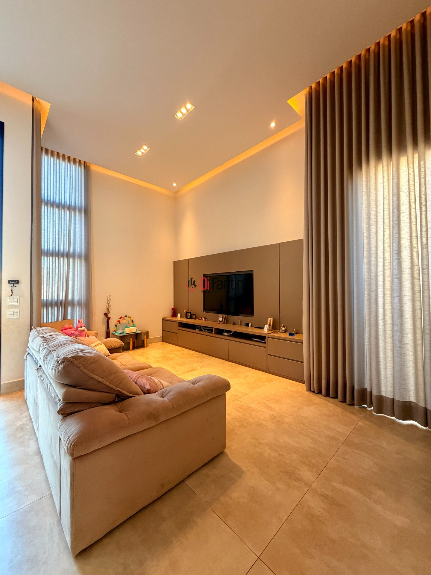 Casa com 03 suítes à venda, 220m² por R$ 1.590.000,00 - Residencial MacKnight - Santa Bárbara D'Oeste/SP — foto 3