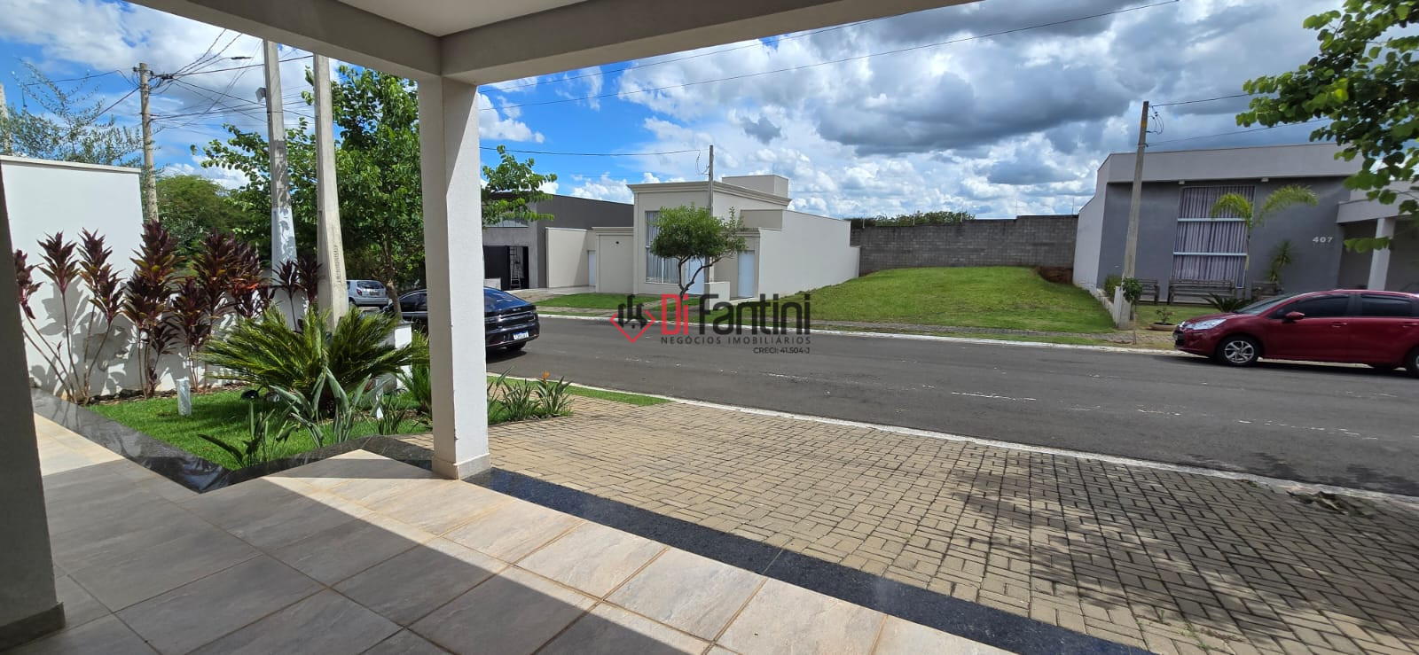 Casa em condomínio com 3 dormitórios à venda, 256m² por R$ 1.220.000,00 - Condomínio Jardim das Flores - Santa Bárbara D'Oeste/SP — foto 2