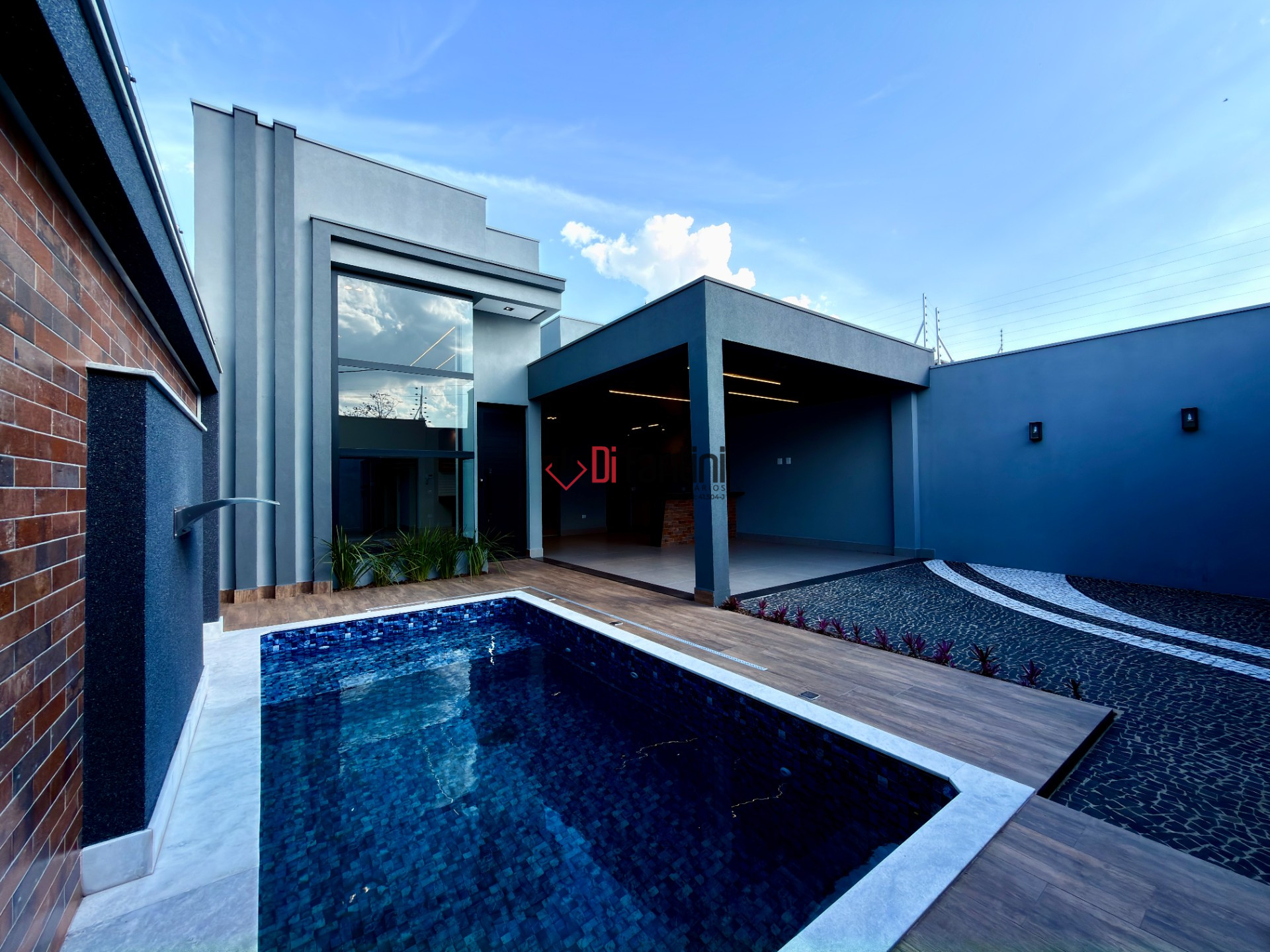 Casa em Jardim Itapuã