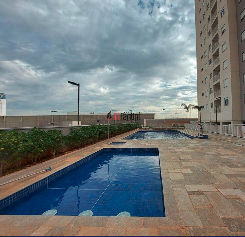 Apartamento em Jardim Mollon