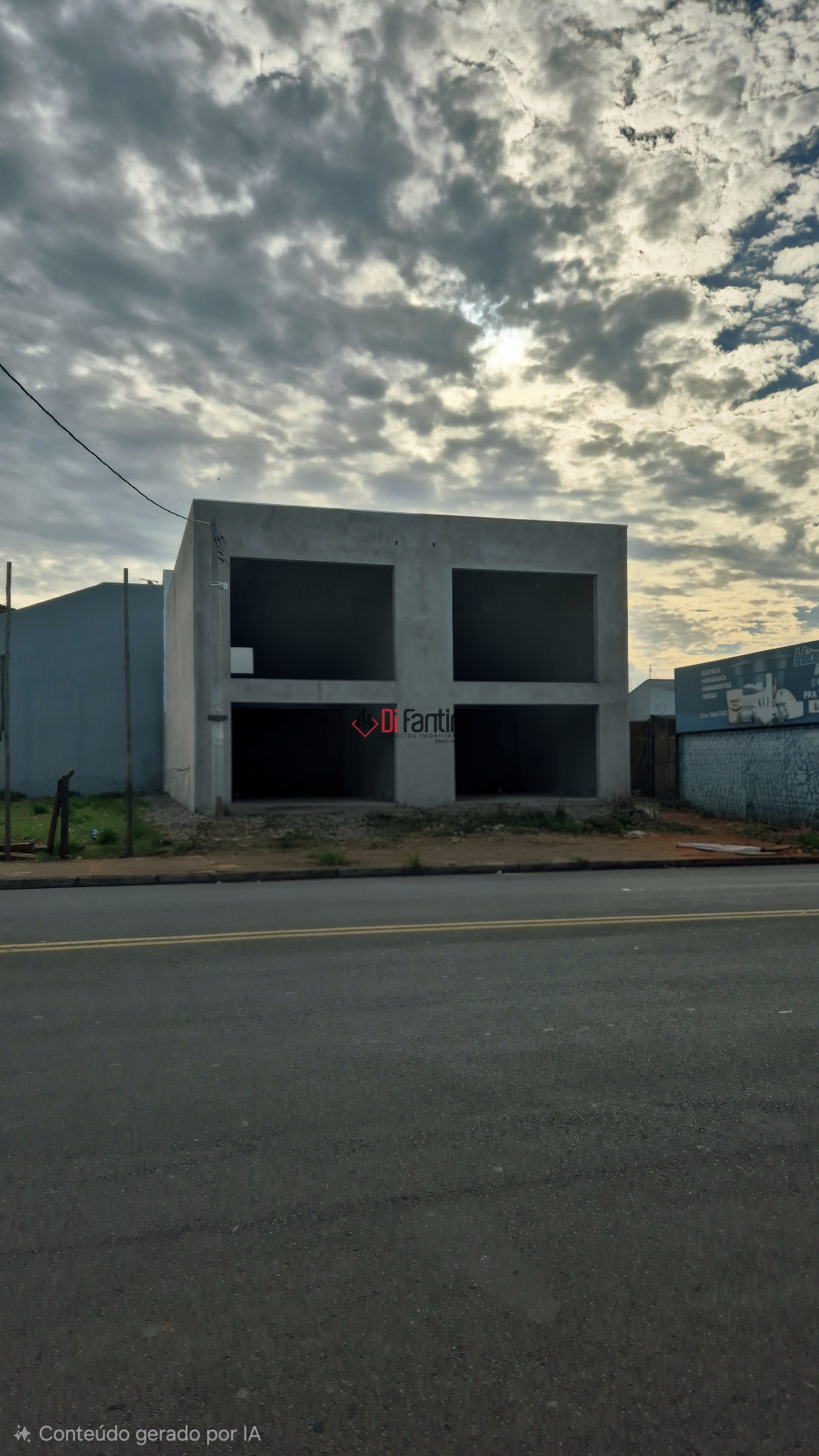 Salão Comercial / Loja para locação, 104m² por R$ 4.900,00/mês - Jardim Dona Regina- Santa Bárbara D'Oeste/SP — foto 2