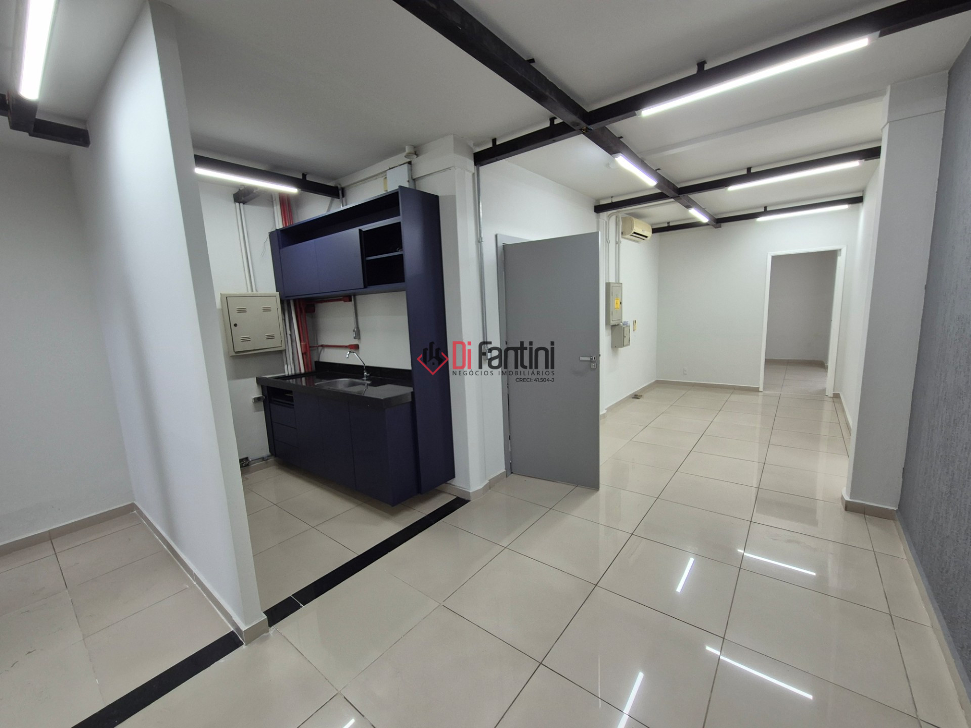 Sala Comercial / Escritorio / Consultório para locação, 110m² com repartições formando 5 salas por R$ 2.500,00/mês - Dante Ciane - Americana/SP — foto 5