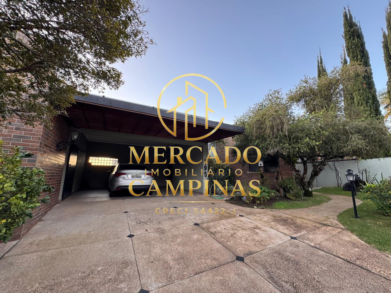 Casa em condomínio em Jardim Botânico (Sousas)