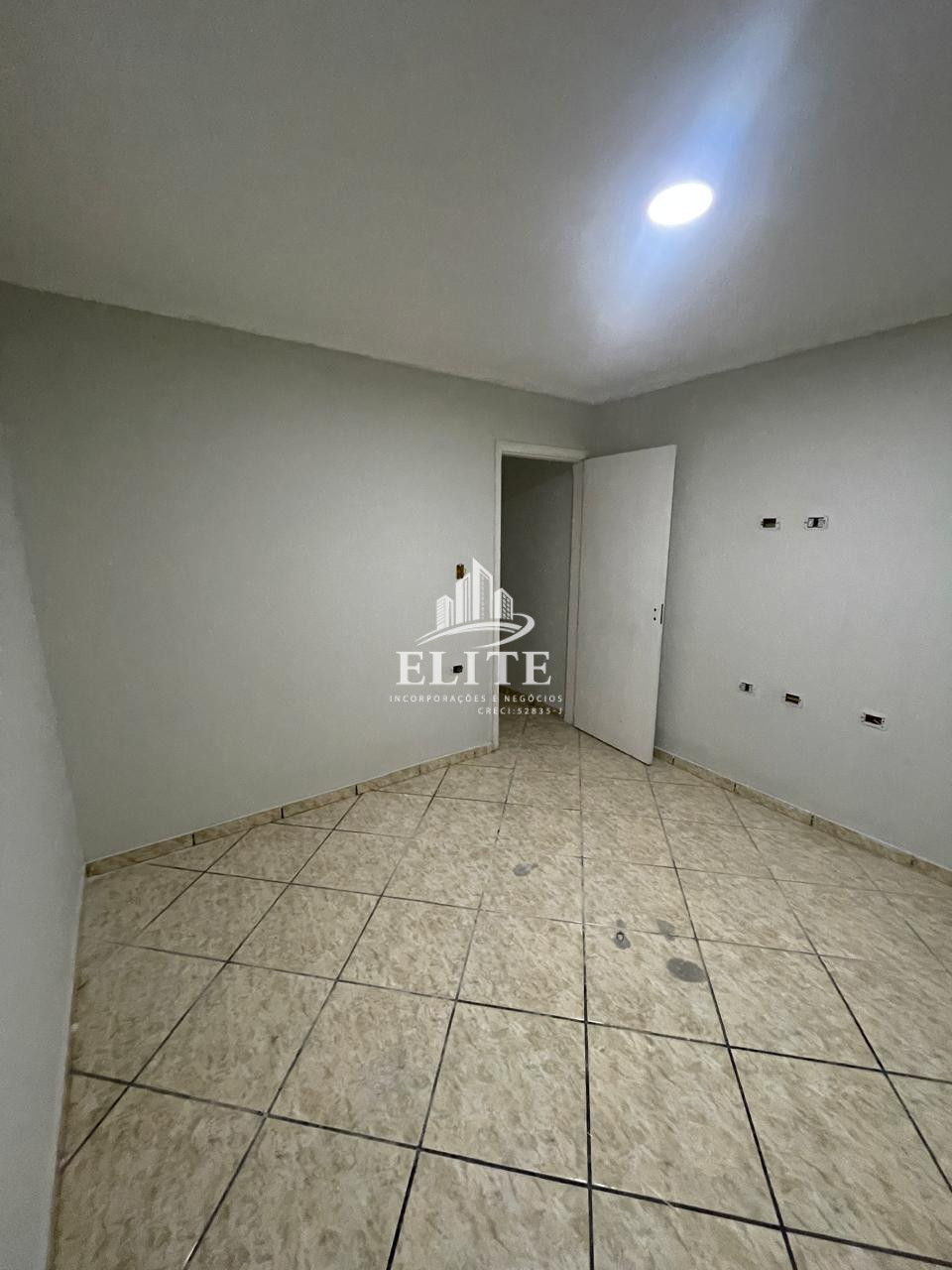 Casa residencial bem localizada — foto 4