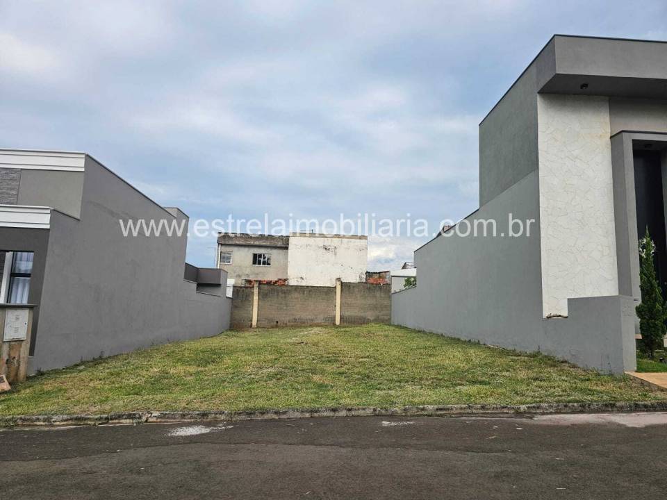 Terreno / Lote em Parque Nova Carioba