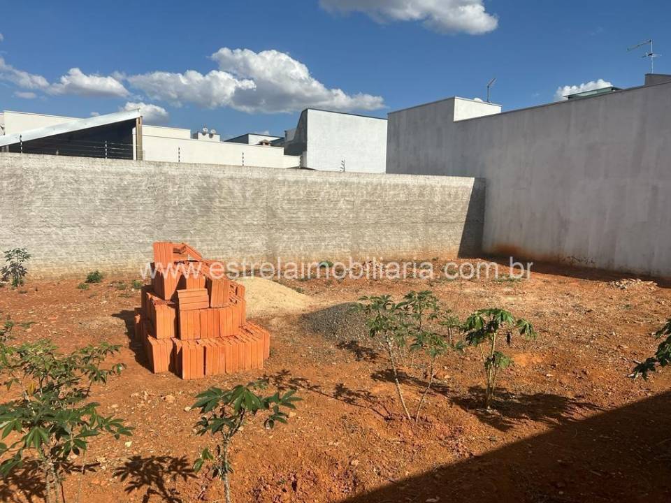 Terreno / Lote em Terra Azul