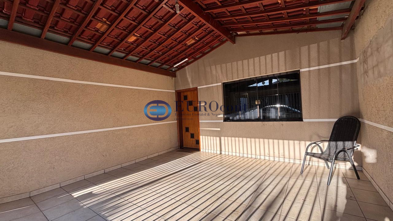 Casa comercial em Cidade Jardim