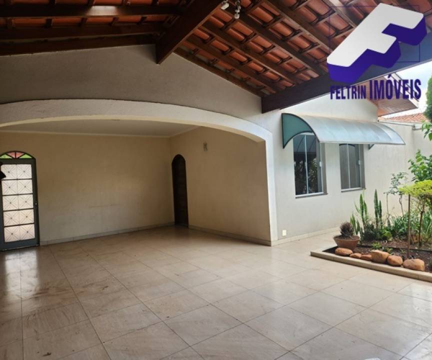 Casa em Jardim Nossa Senhora de Fátima