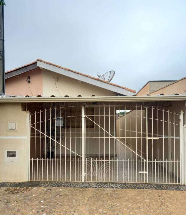 Casa em Jardim Batagin