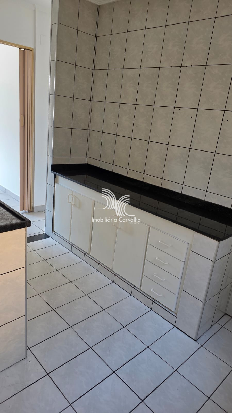 Apartamento com 2 dormitórios à venda, 50m² por R$ 100.000,00 - Conjunto Habitacional Roberto Romano - Santa Bárbara D'Oeste/SP — foto 2