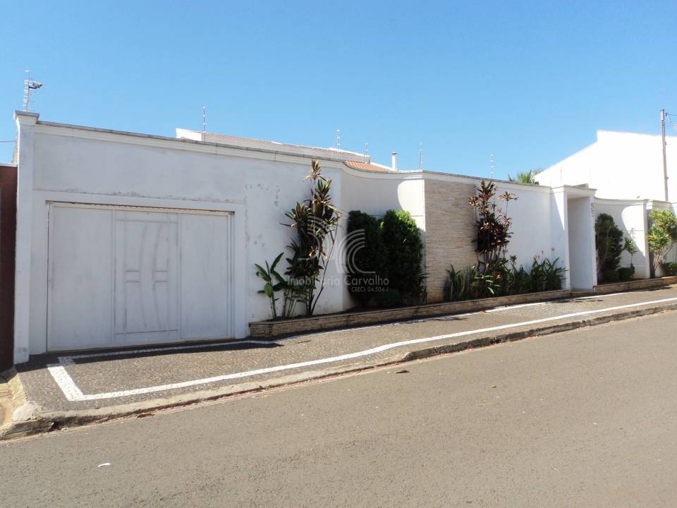 Casa em Jardim Souza Queiroz