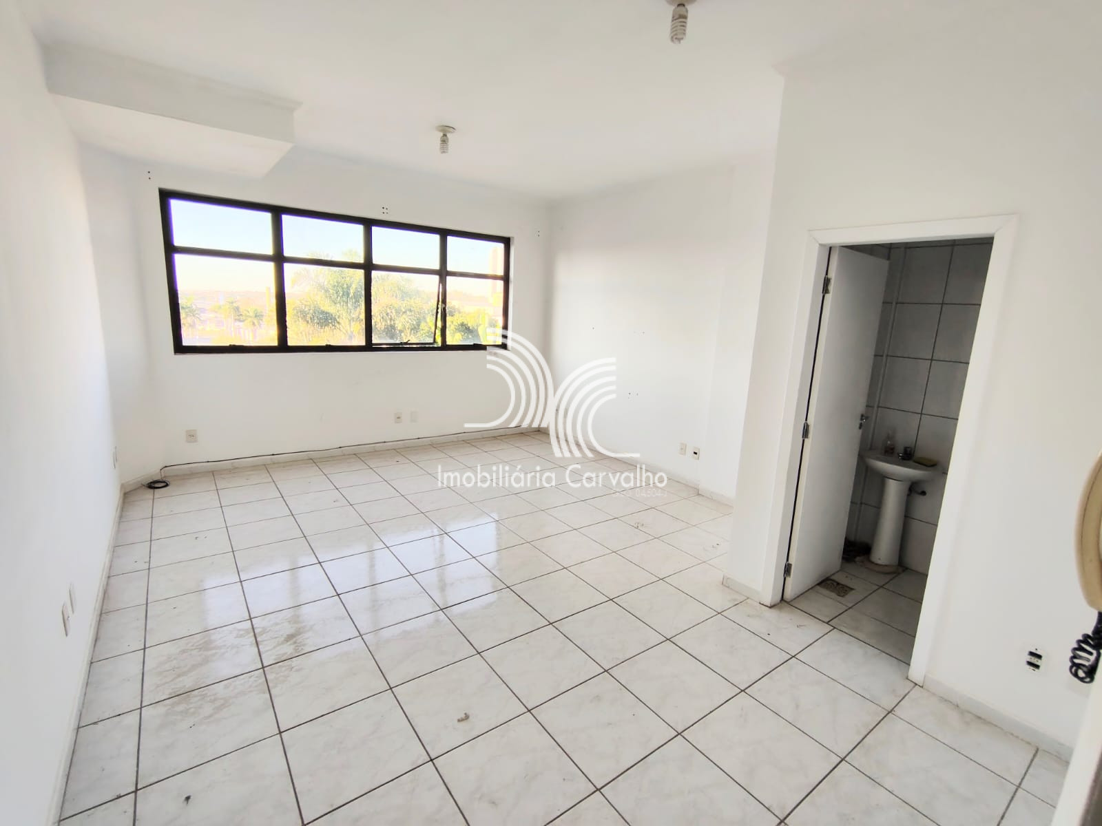 Sala Comercial / Escritorio / Consultório em Centro