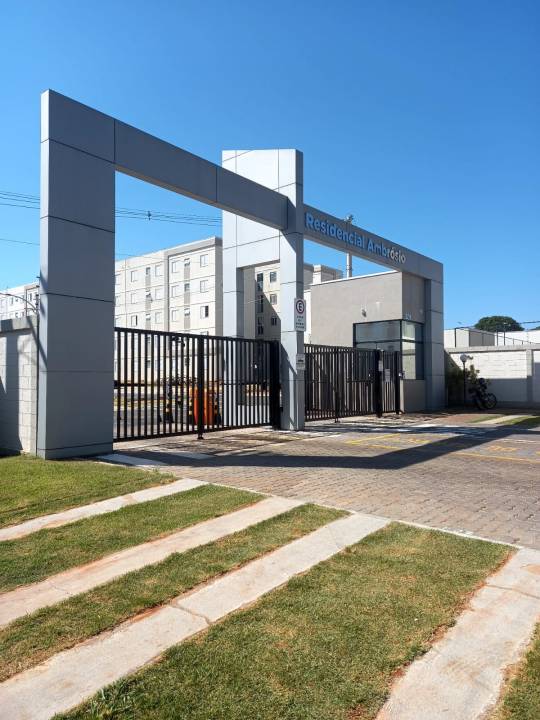 Apartamento em Jardim Santa Alice
