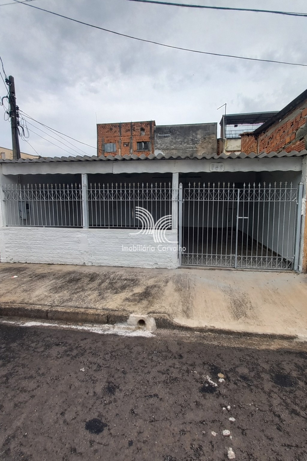 Casa em Conjunto Habitacional dos Trabalhadores