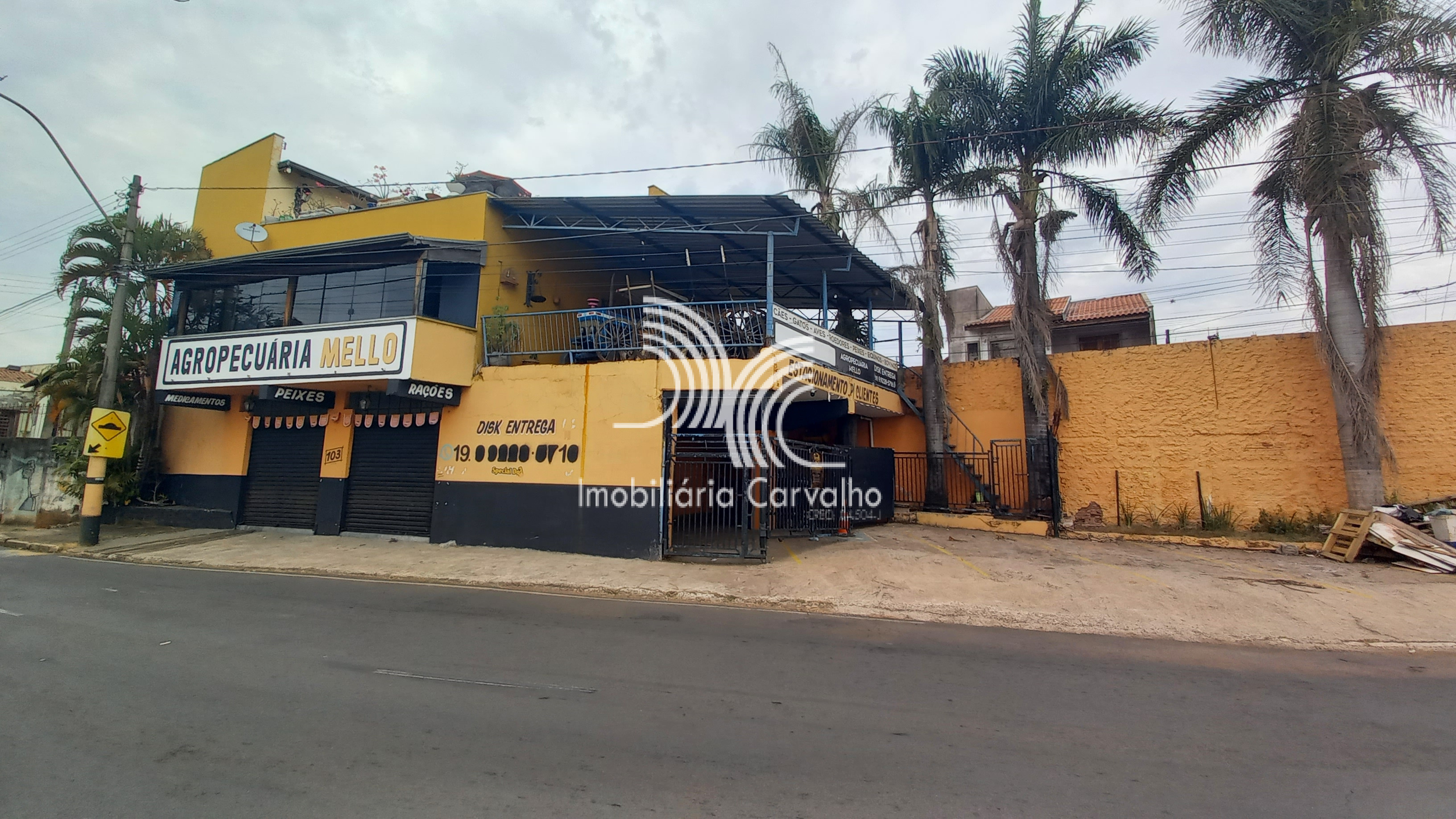 Salão Comercial / Loja em Jardim Conceição