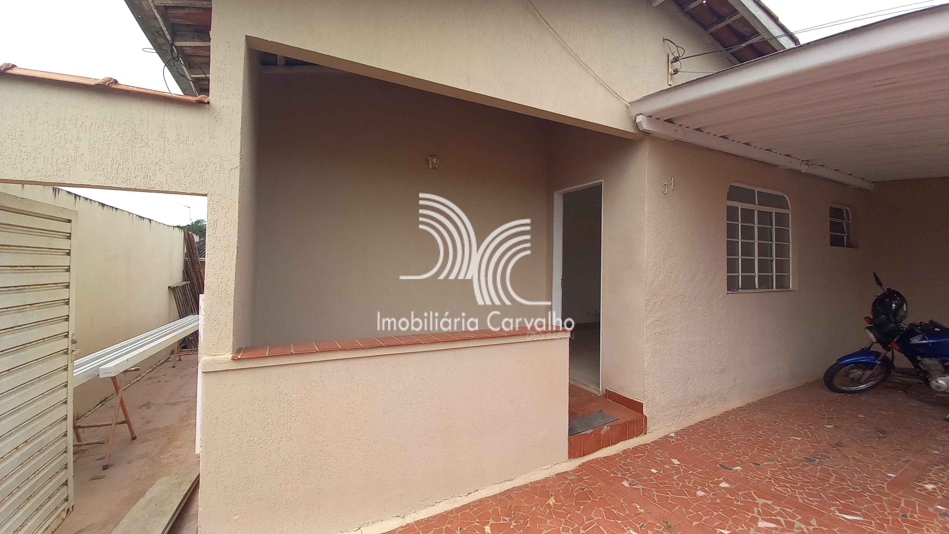 Casa em Conjunto Habitacional Santa Terezinha