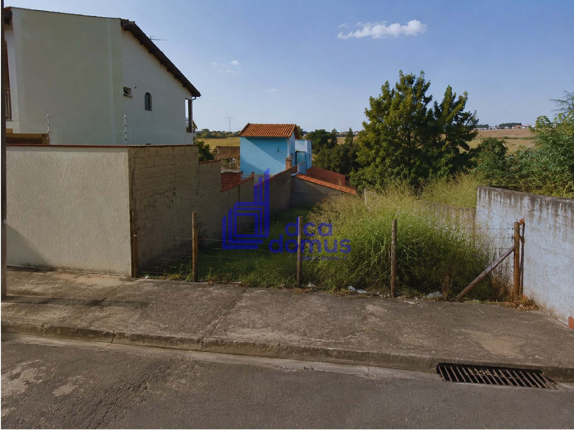 Terreno / Lote em Jardim Lizandra