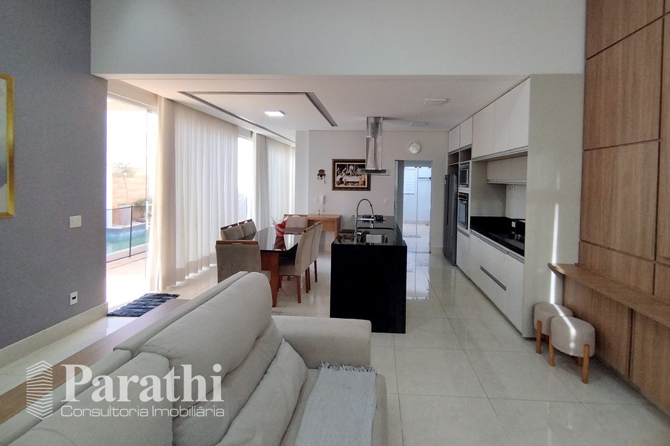 Casa com 4 dormitórios à venda no Residencial Villa Carioba, em Americana (SP). Área útil: 235m². Valor: R$ 1.790.000,00 — foto 3