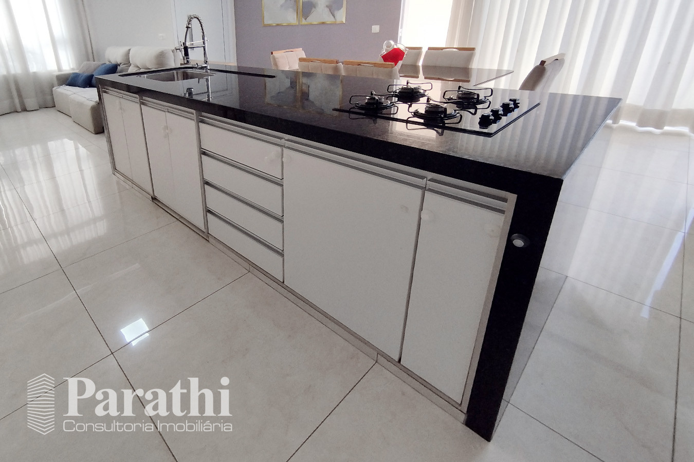 Casa com 4 dormitórios à venda no Residencial Villa Carioba, em Americana (SP). Área útil: 235m². Valor: R$ 1.790.000,00 — foto 4