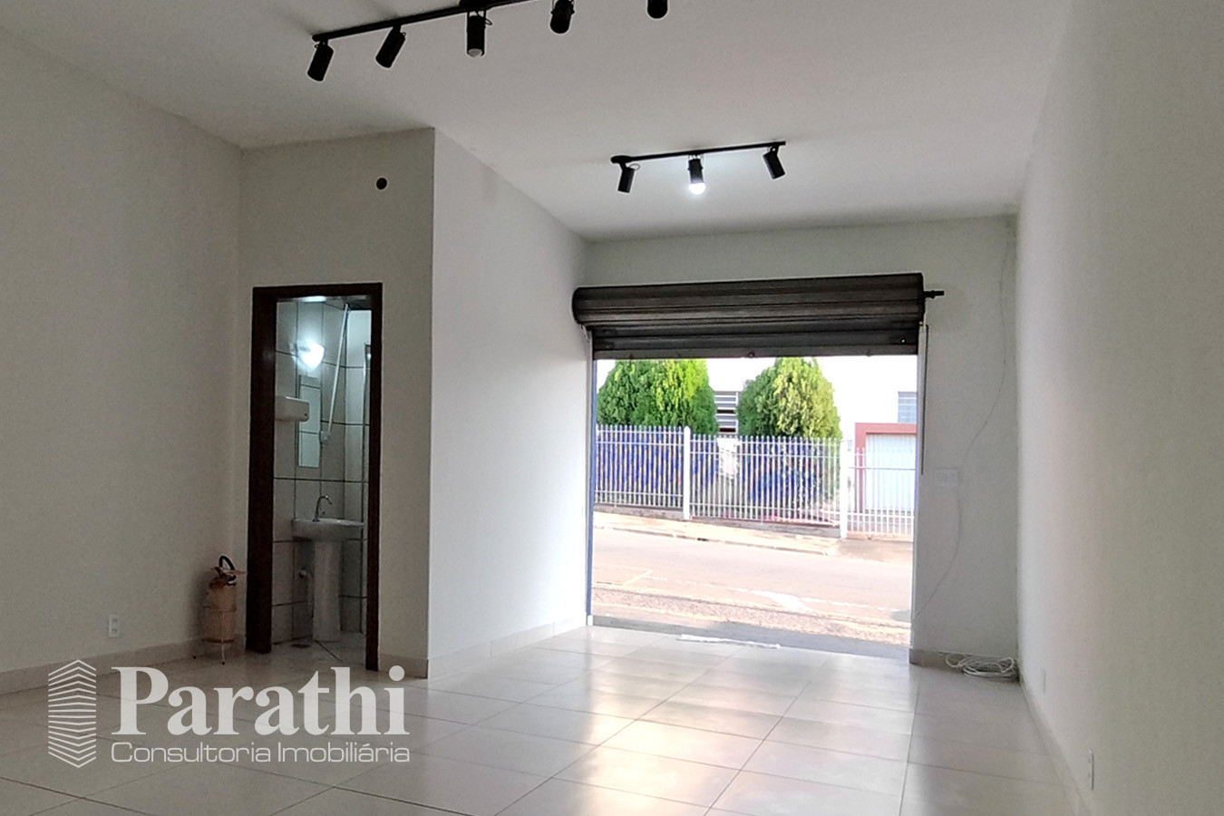 Salão comercial para locação no Antônio Zanaga, em Americana (SP). Área útil: 40m². Valor: R$ 1.500,00/mês — foto 3