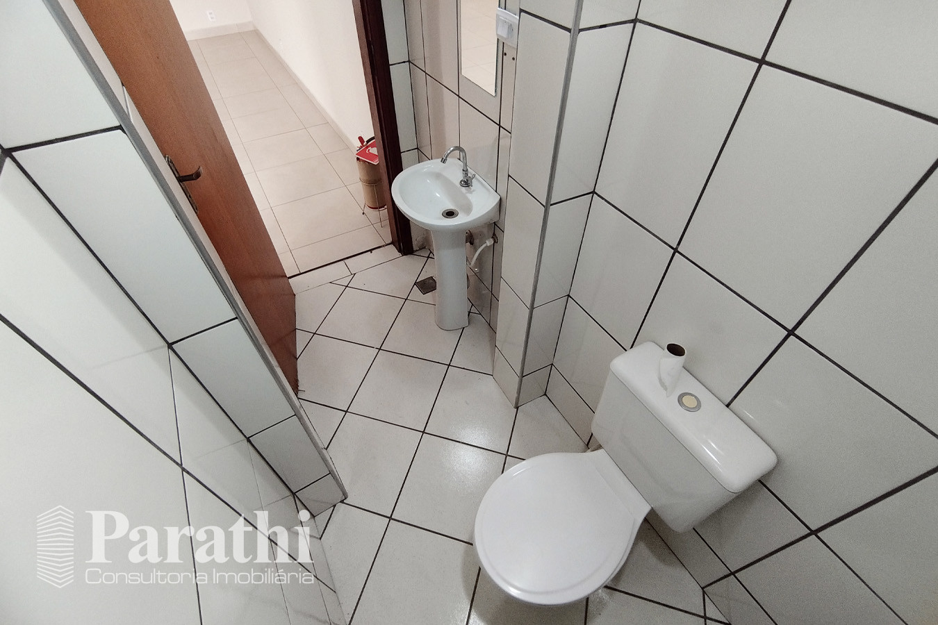 Salão comercial para locação no Antônio Zanaga, em Americana (SP). Área útil: 40m². Valor: R$ 1.500,00/mês — foto 4