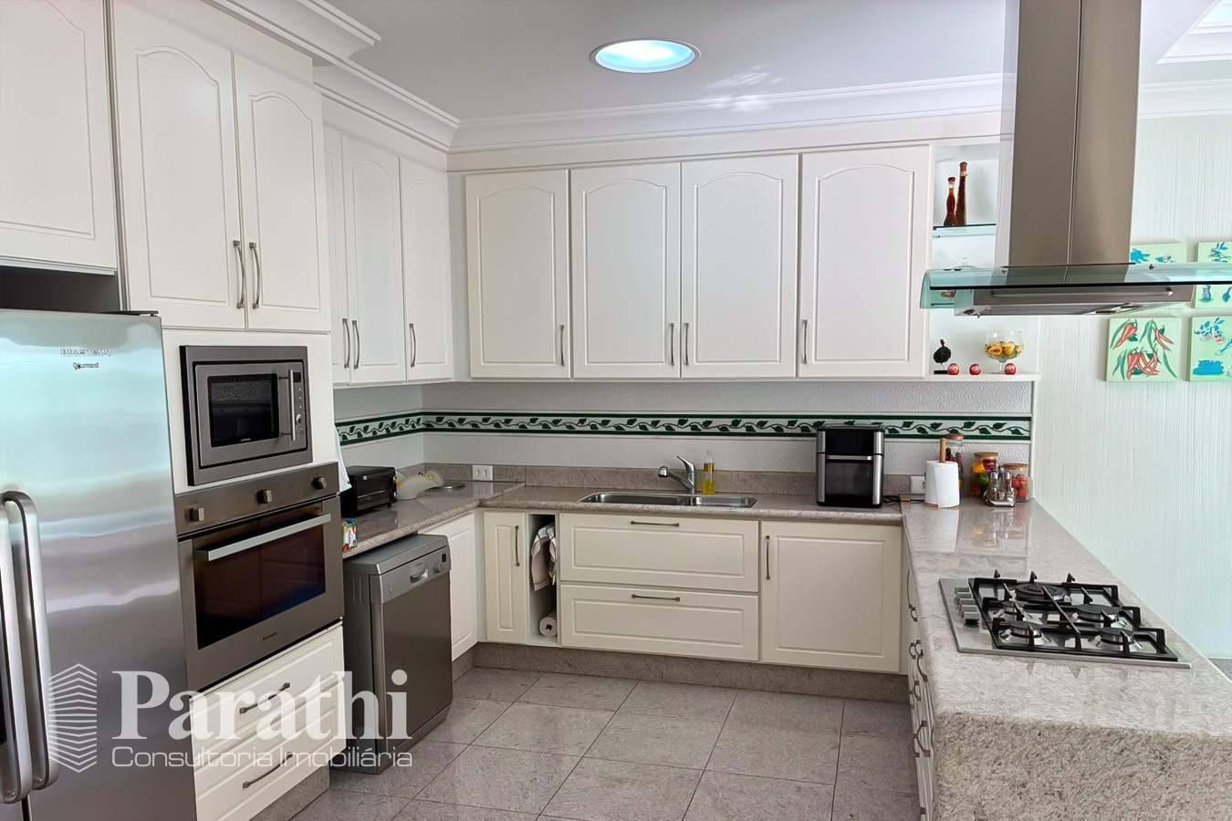Casa com 3 dormitórios e piscina à venda no Residencial Flora Frezzarin, em Americana (SP). Área útil: 466m². Valor: R$ 3.980.000,00 — foto 2