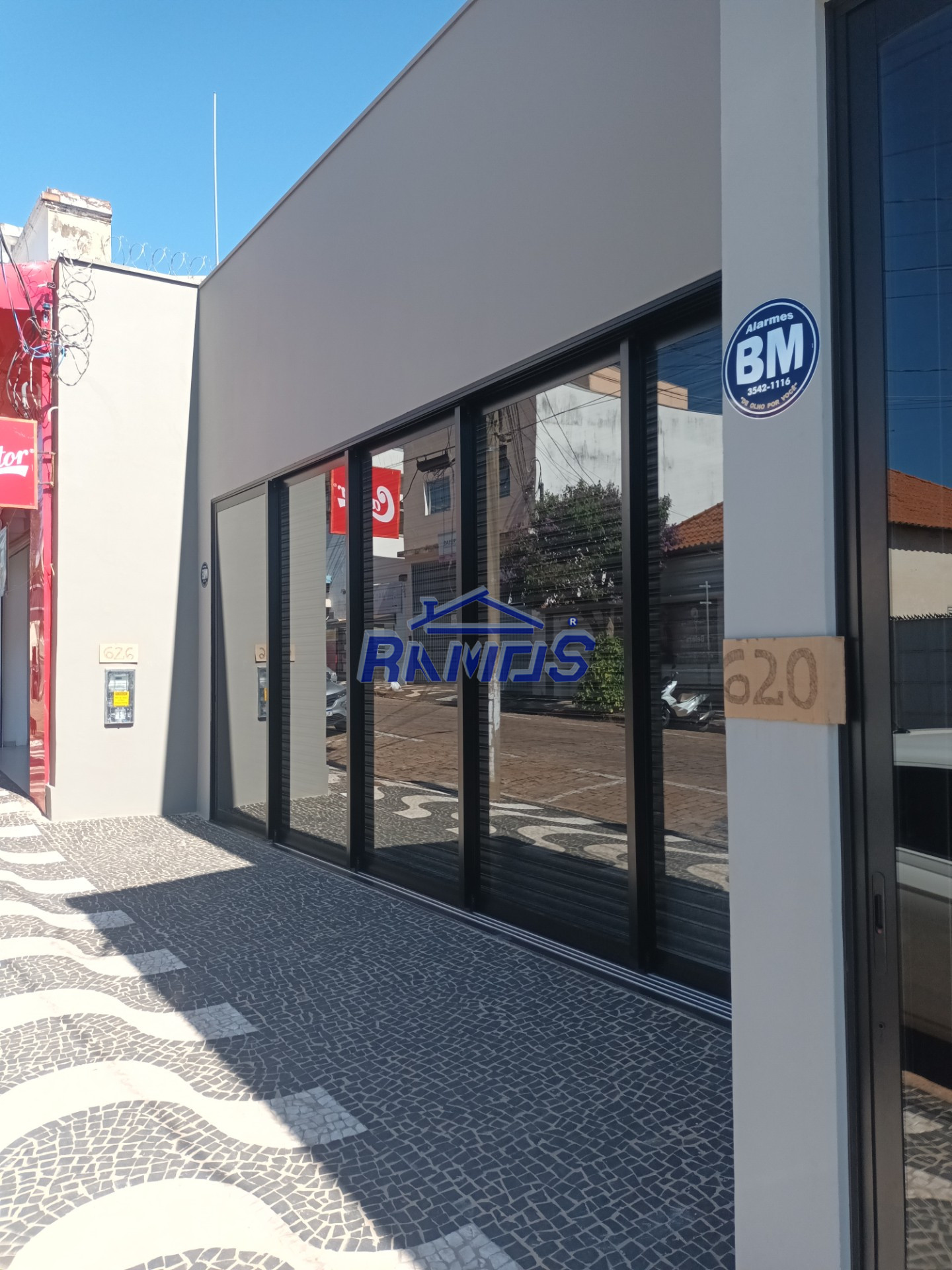 Salão Comercial / Loja em Centro
