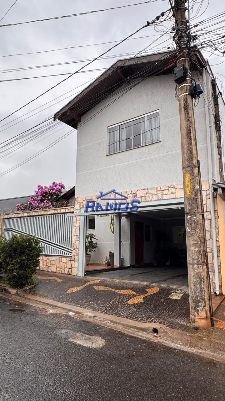 Casa em Jardim das Nações
