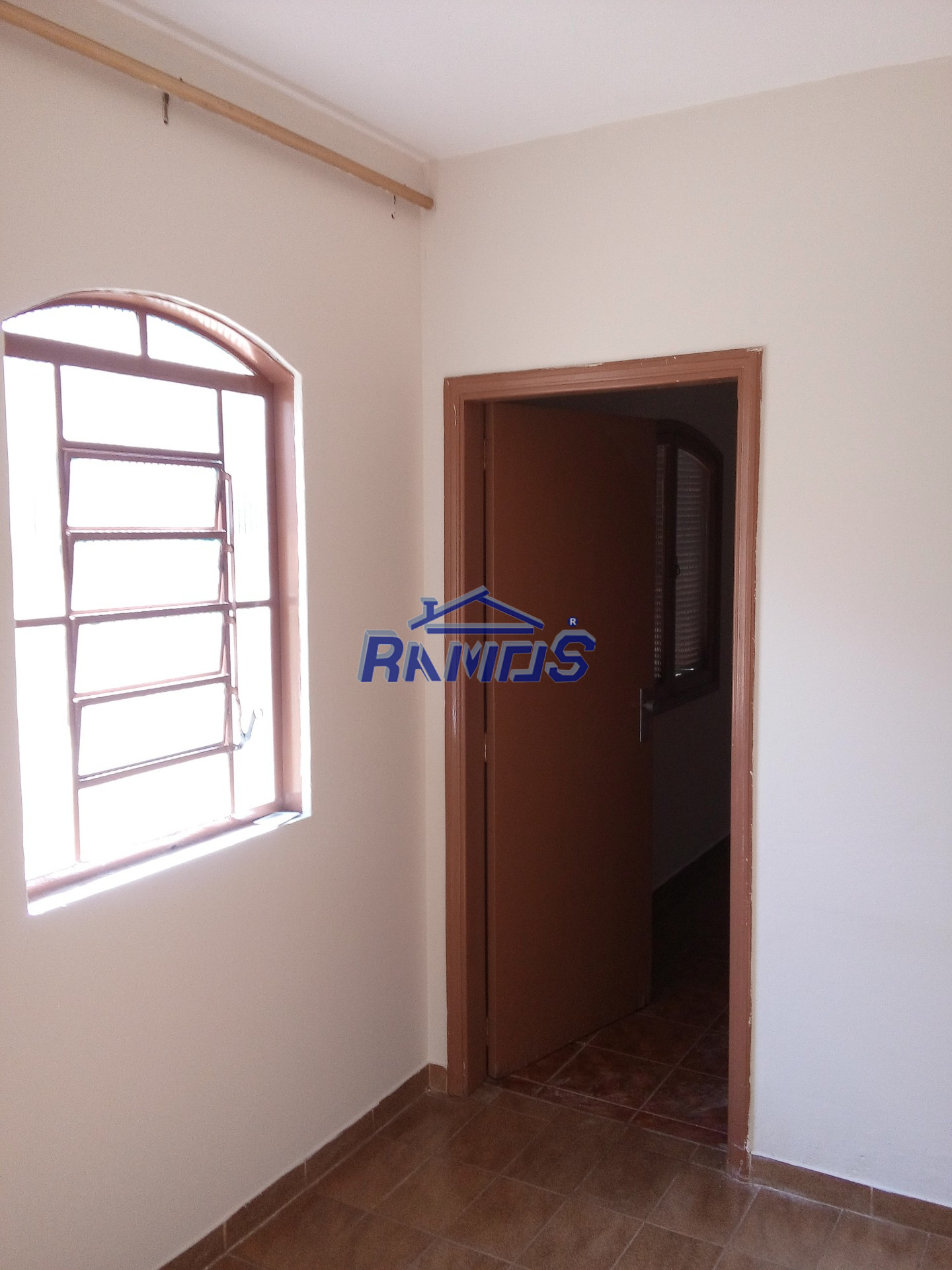 Casa, para locação, 200 m², por R$ 900,00 - Jardim Rollo - Araras/SP — foto 3