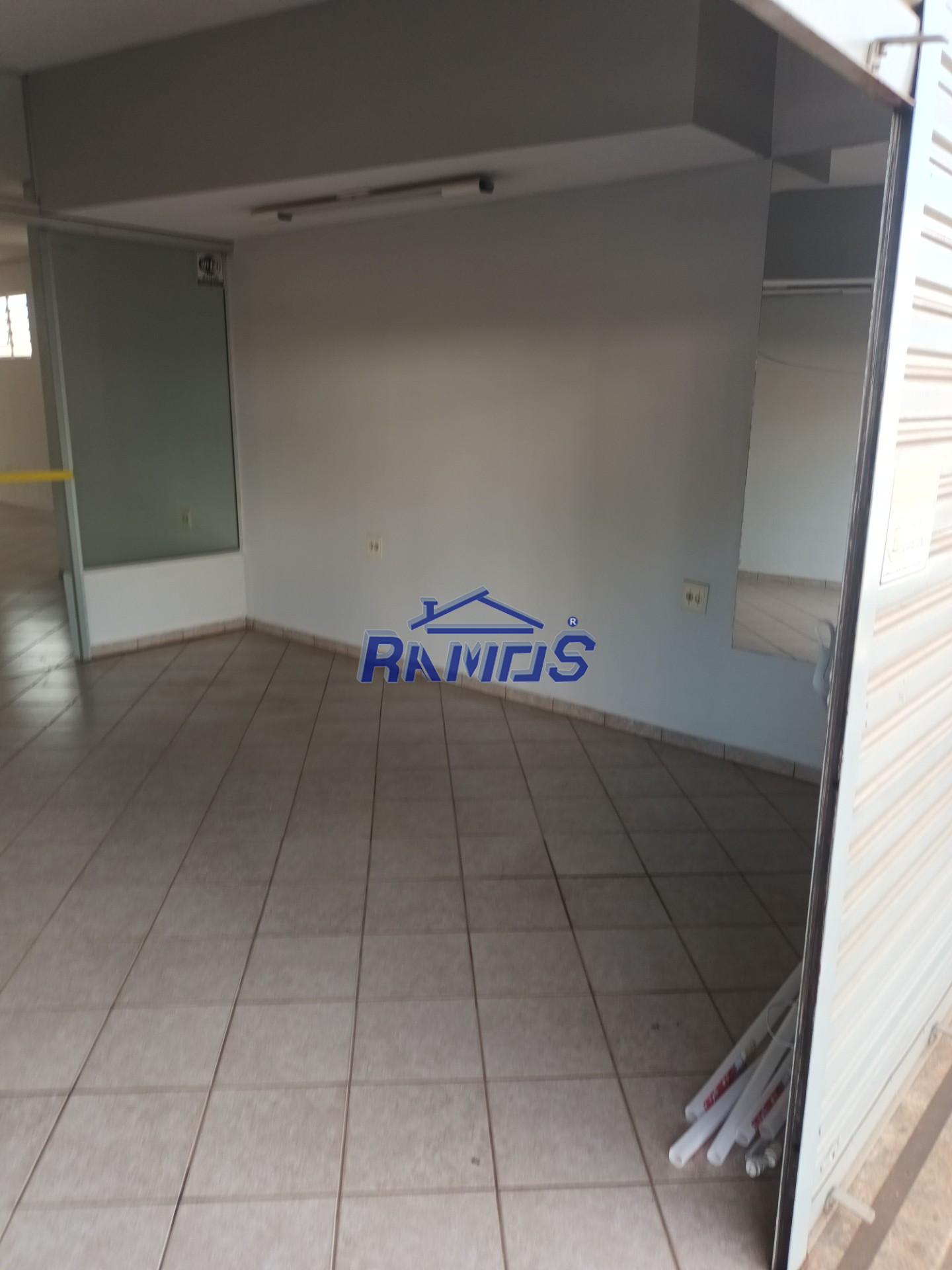 Salão Comercial / Loja para locação por R$ 1.900,00/mês - Jardim Cândida - Araras/SP — foto 4