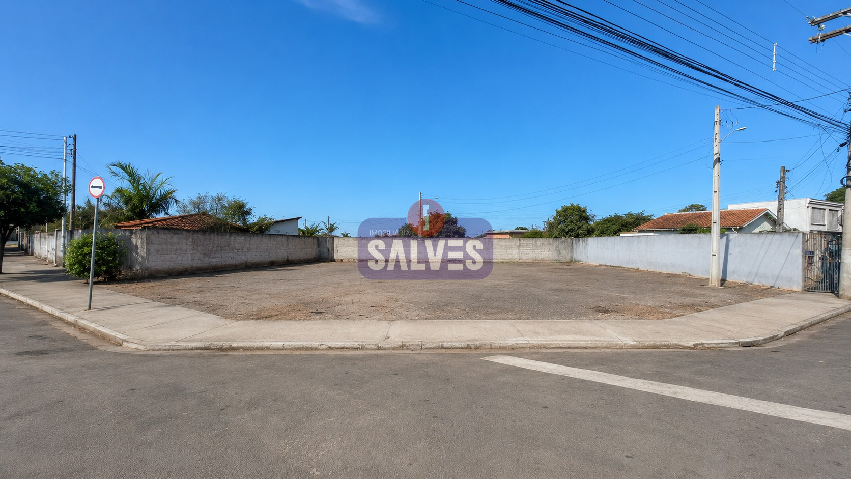 Imóvel de esquina com 713m² de terreno — foto 2