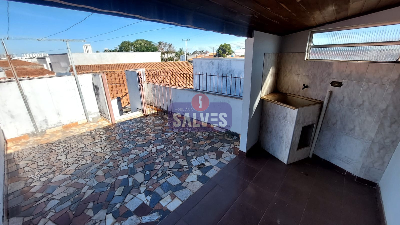Imóvel de esquina com 713m² de terreno — foto 3
