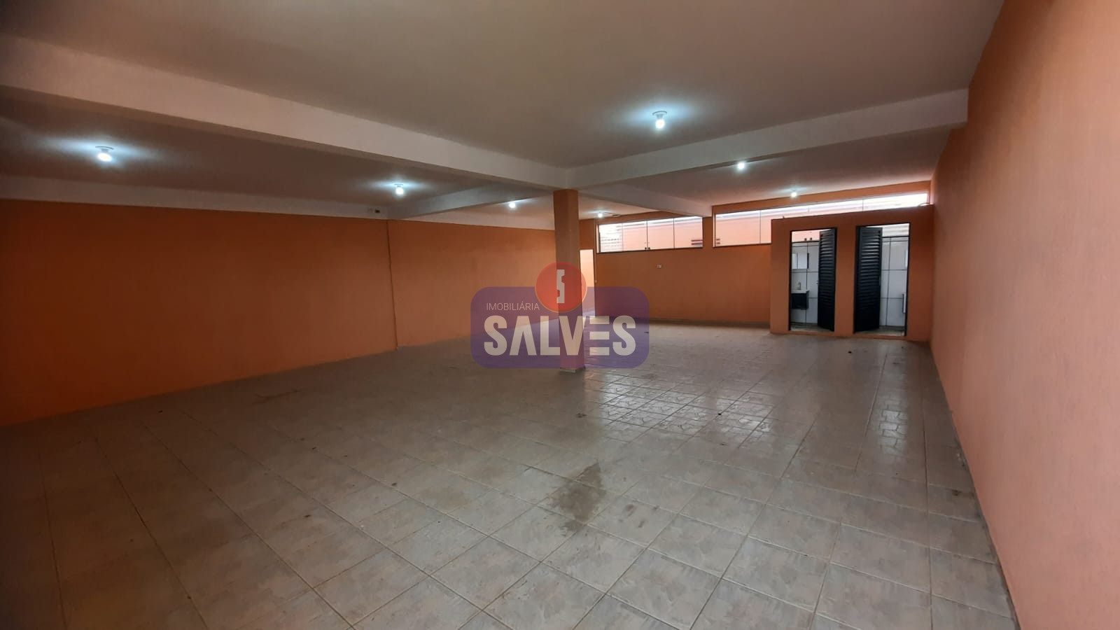 Salão Comercial / Loja em Cidade Nova