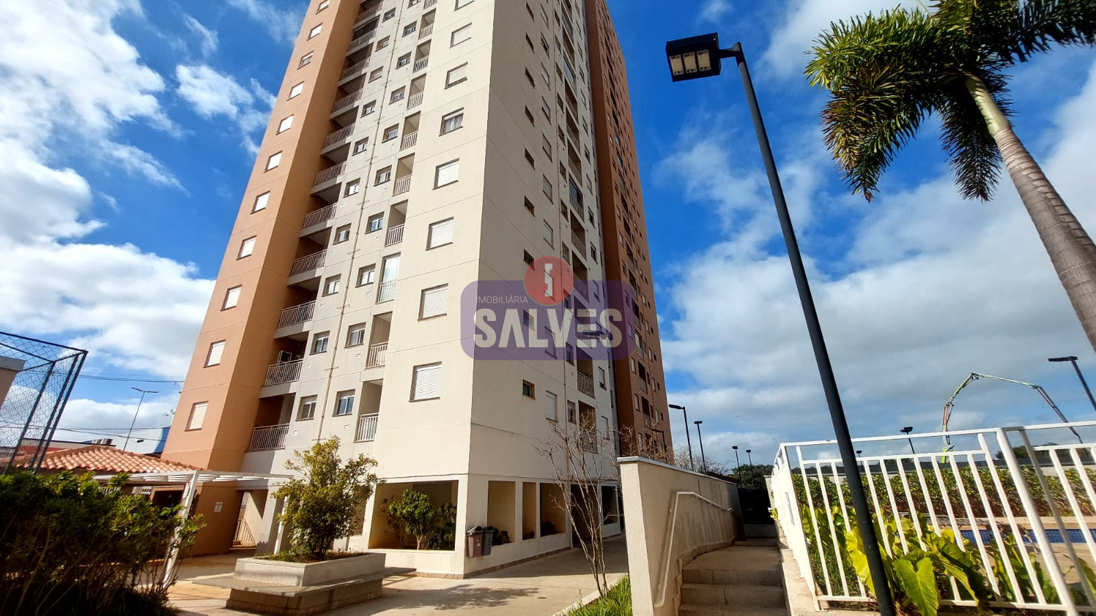 Apartamento em Jardim Mollon