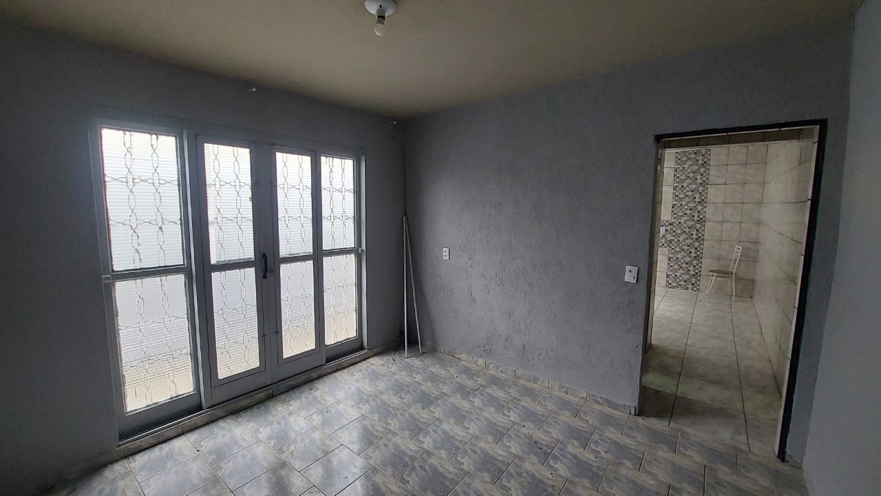 Casa em Loteamento Industrial