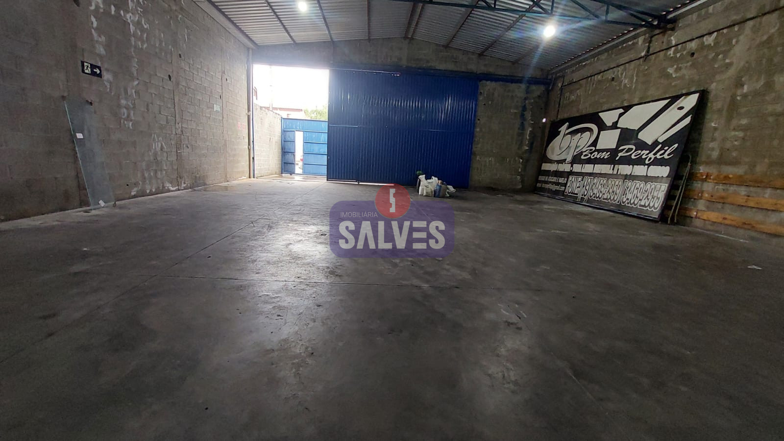 Estabelecimento Comercial em Jardim Dona Regina