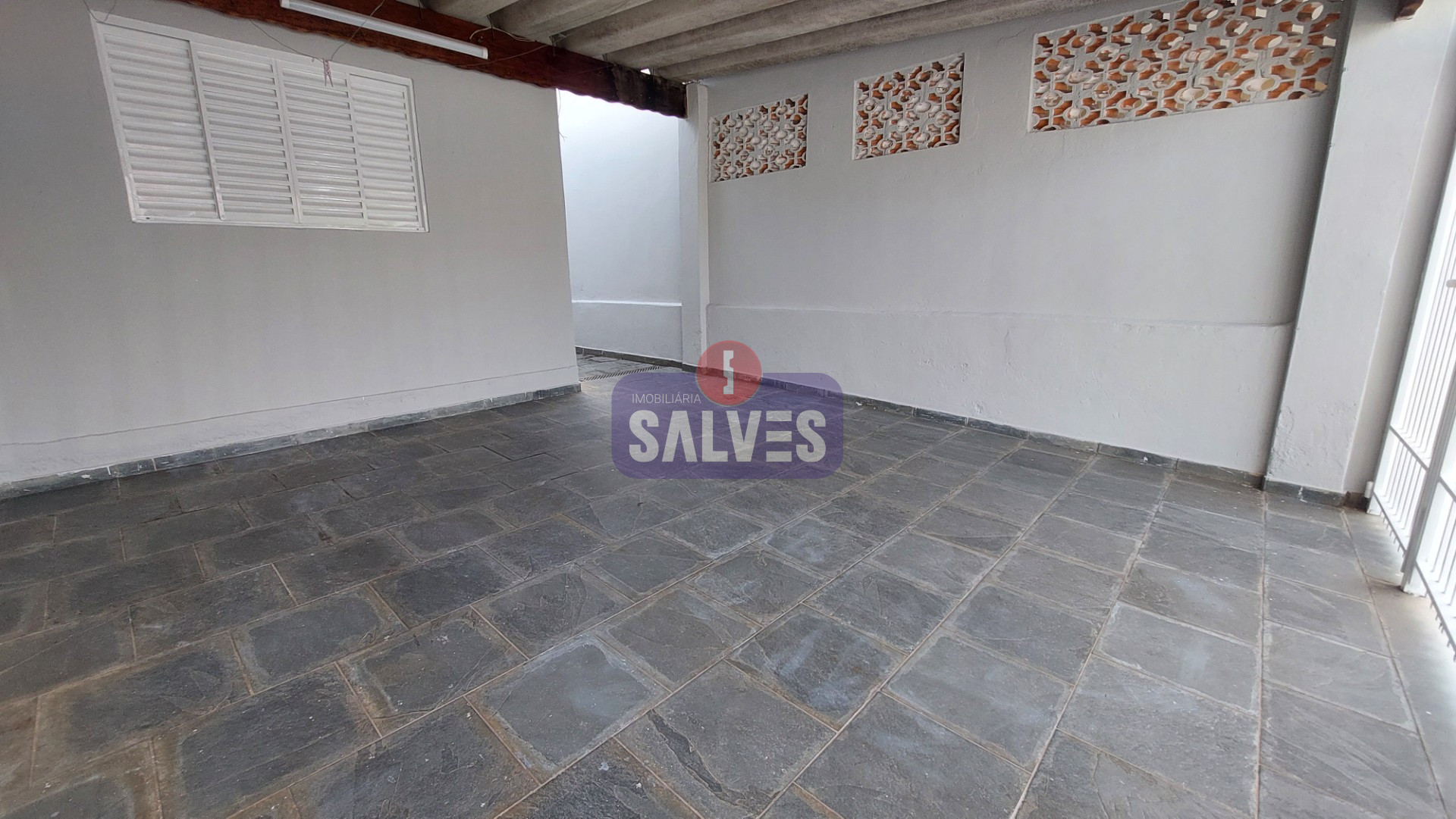 Casa em Loteamento Industrial