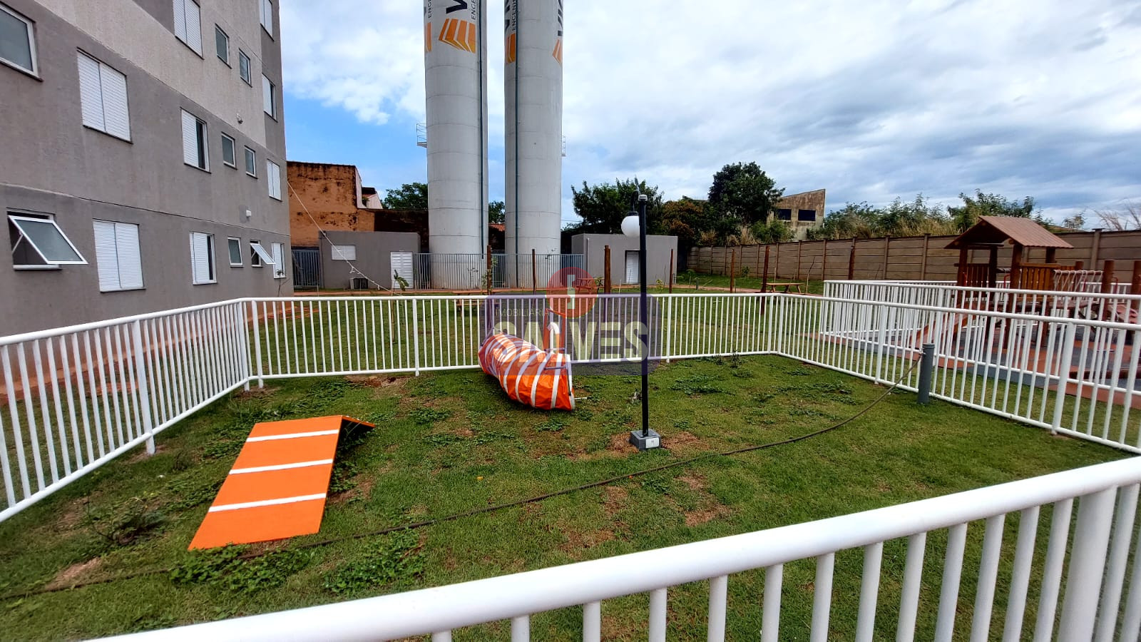 Apartamento com 2 dormitórios à venda, 57m² por R$ 340.000,00 - Condomínio Vic São Francisco - Santa Bárbara D'Oeste/SP — foto 3